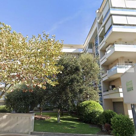 Bilocale Con Vista Sull'Aeroporto - Comodo Per Il Viaggio Fiumicino Bagian luar foto